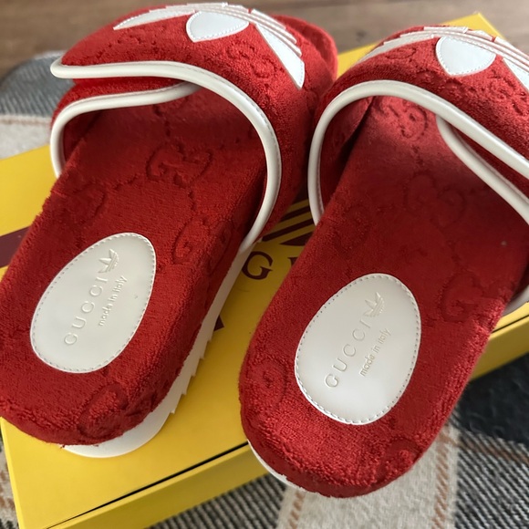 Authentic Women's Gucci X Adidas Red GG Supreme Monogram Platform Slides size 38 - Picture 2 of 10